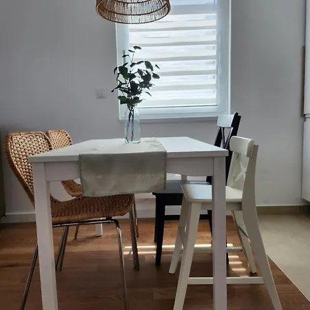 Apartment Endorfin - Modern Close To Airport